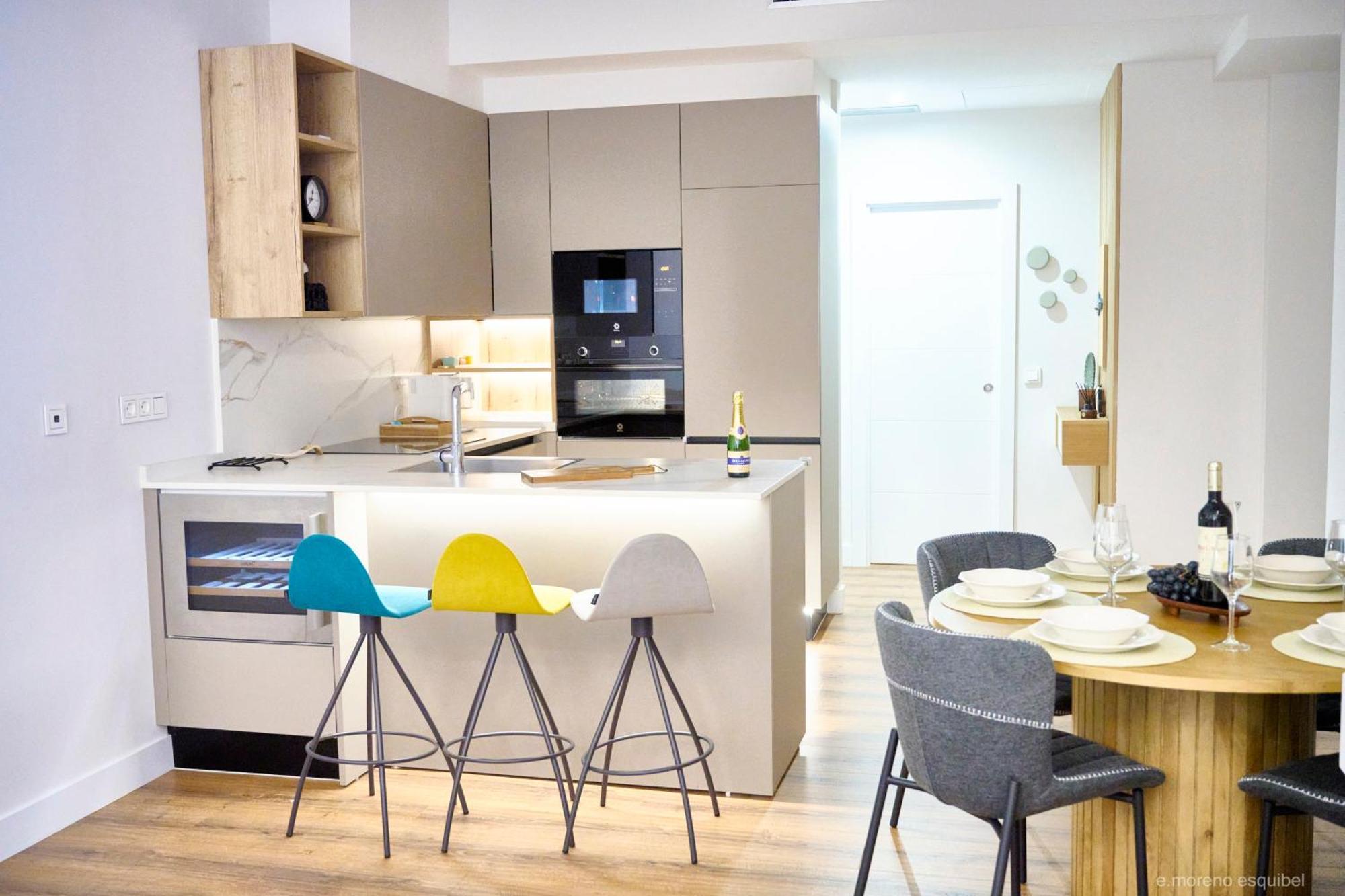 Appartement Nuevo Lujoso Centro Wifi ,parking Gratis *